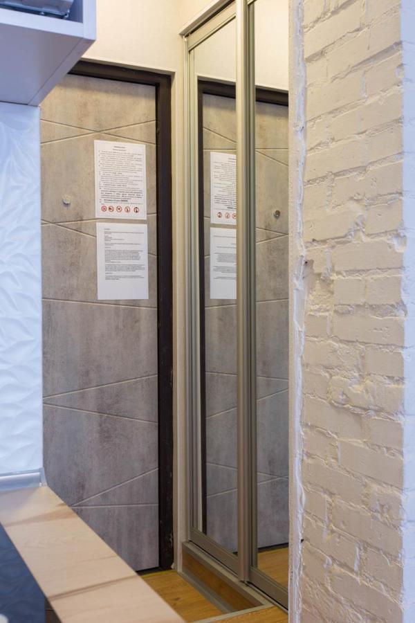 New Studio, Metro Yaroslava Mudroho And Universytet - Chernyshevska Str 95-3 Jarkov Exterior foto